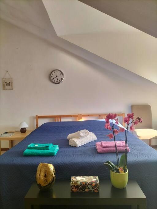 Ferienwohnung La Casa Di Marta - Ampia Ed Accogliente Mansarda In Piazza Statuto Turin Exterior foto