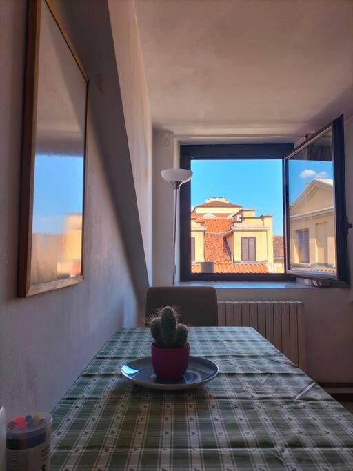 Ferienwohnung La Casa Di Marta - Ampia Ed Accogliente Mansarda In Piazza Statuto Turin Exterior foto