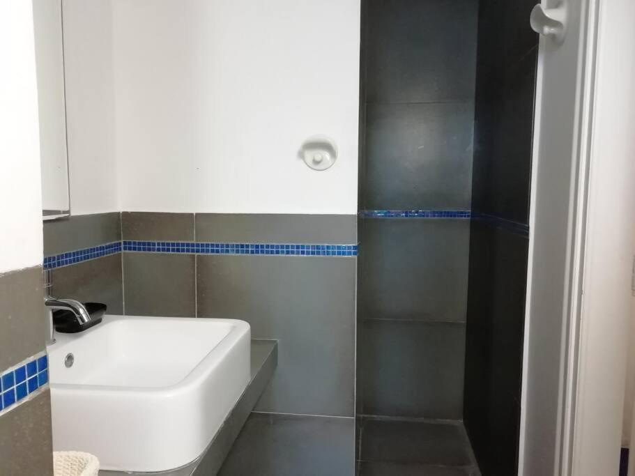 Ferienwohnung La Casa Di Marta - Ampia Ed Accogliente Mansarda In Piazza Statuto Turin Exterior foto