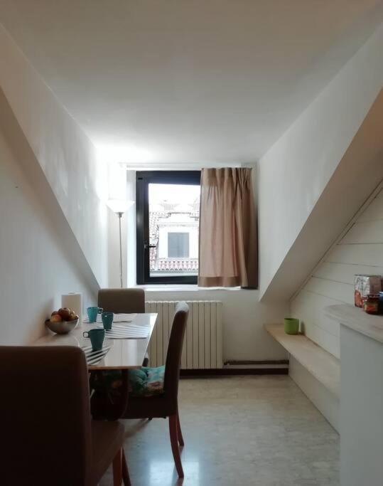 Ferienwohnung La Casa Di Marta - Ampia Ed Accogliente Mansarda In Piazza Statuto Turin Exterior foto